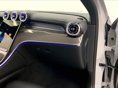 New 2026 Mercedes-Benz GLC 300 image 28