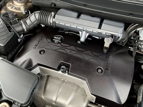 Used 2019 Buick Envision Essence FWD image 34