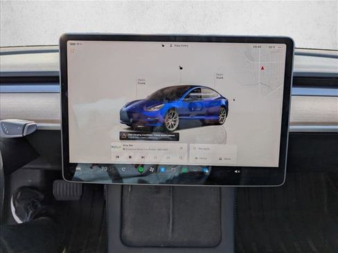 Used 2023 Tesla Model 3 Standard Range image 12