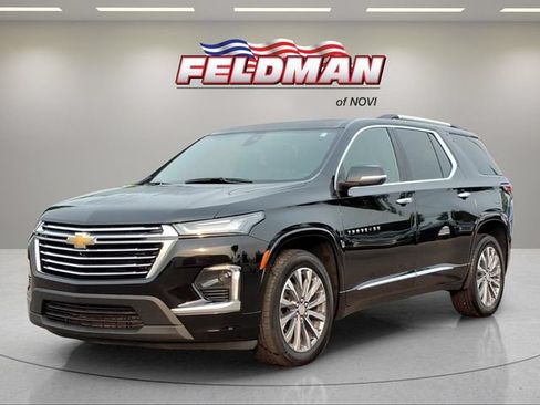 Used 2023 Chevrolet Traverse Premier AWD/4WD image 1