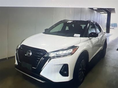 Used 2021 Nissan Kicks SR
