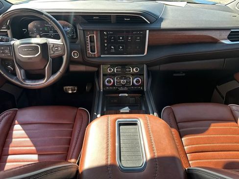 Certified 2024 GMC Yukon Denali Ultimate AWD/4WD image 24