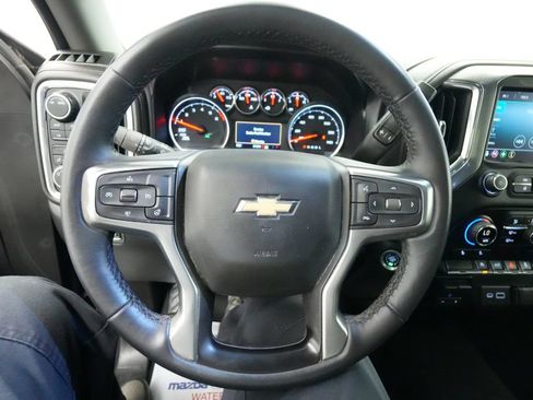 Used 2021 Chevrolet Silverado 1500 LT AWD/4WD image 38