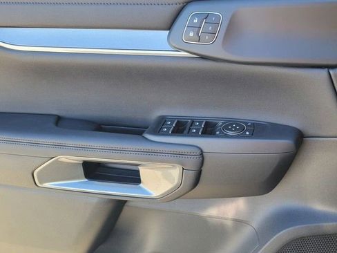 New 2025 Ford Ranger Lariat w/ Black Appearance Package image 15