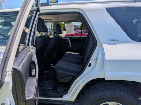 Used 2022 Toyota 4Runner SR5 Premium w/ Moonroof Package AWD/4WD image 24