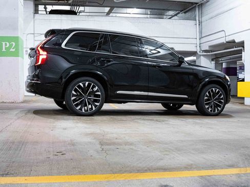 New 2026 Volvo XC90 T8 Plus image 7
