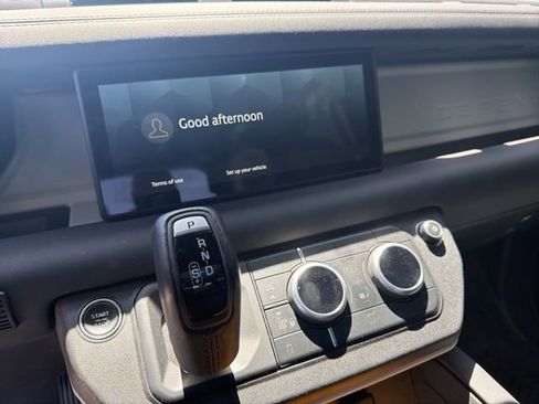 Used 2024 Land Rover Defender 110 S image 8