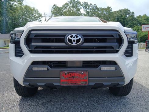 Used 2024 Toyota Tacoma SR5 AWD/4WD image 3