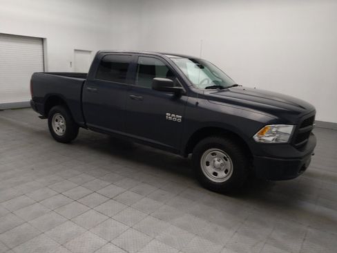 Used 2018 RAM 1500 ST AWD/4WD image 11