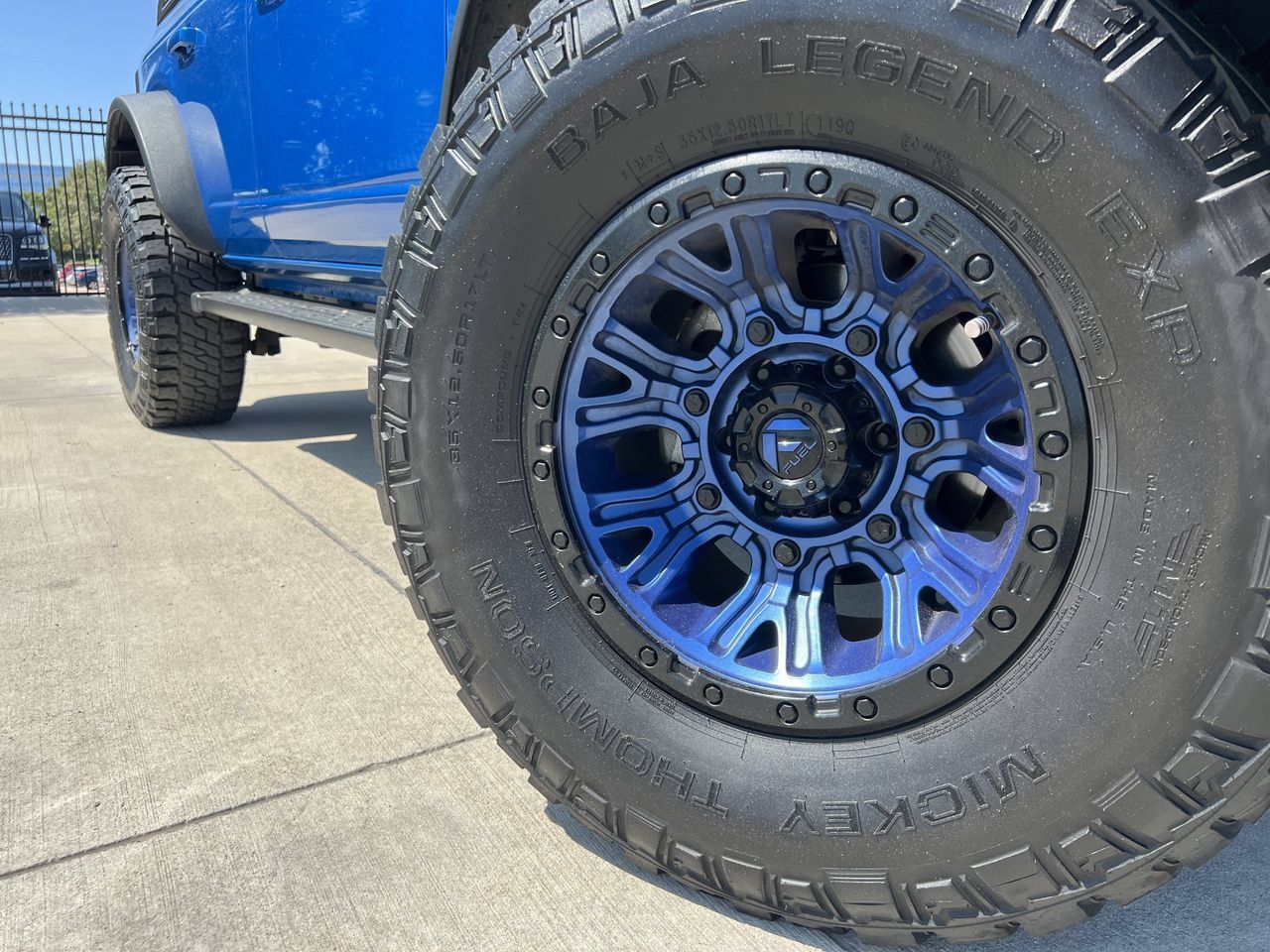Used 2023 Ford Bronco Outer Banks w/ Sasquatch Package AWD/4WD image 8