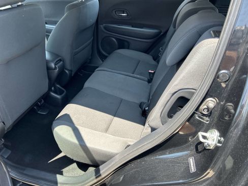 Used 2020 Honda HR-V LX image 11