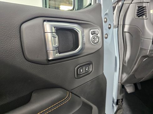 New 2026 Jeep Gladiator Sport AWD/4WD image 22