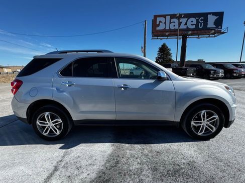 Used 2017 Chevrolet Equinox Premier w/ Enhanced Convenience Package image 32