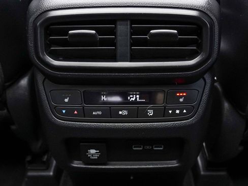 Used 2023 Honda Pilot Elite image 33