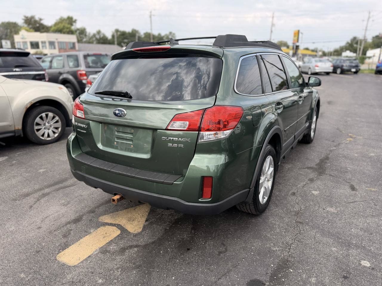 Used 2012 Subaru Outback 3.6R Limited AWD/4WD image 8
