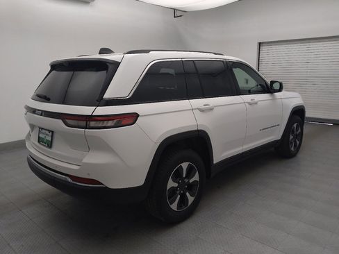 Used 2022 Jeep Grand Cherokee Limited 4xe w/ Luxury Tech Group II image 9