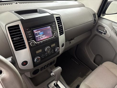 Used 2016 Nissan Frontier SV w/ SV Value Truck Package RWD image 29