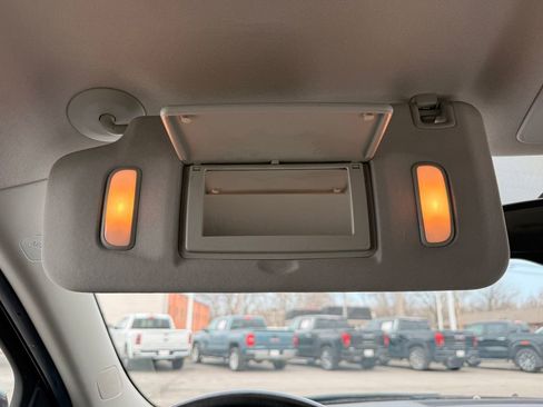 Used 2016 Chevrolet Traverse LT w/ Style and Technology Package image 34