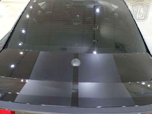 Used 2010 Ford Mustang Shelby GT500 image 4