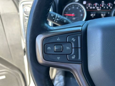 Used 2022 Chevrolet Silverado 1500 High Country w/ Technology Package AWD/4WD image 18