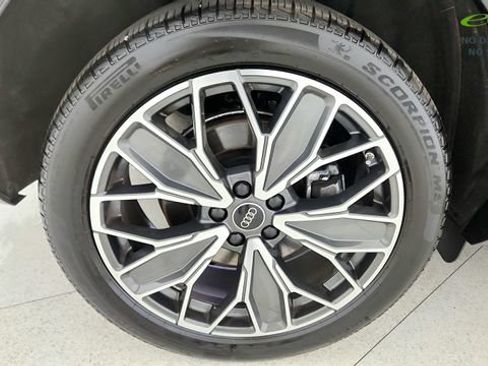 Used 2025 Audi Q5 Premium Plus w/ Premium Plus AWD/4WD image 73