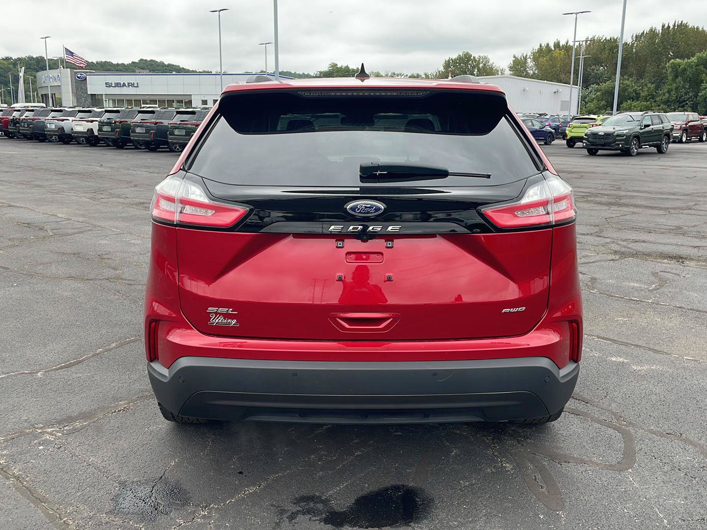 Used 2024 Ford Edge SEL w/ Sport Appearance Package AWD/4WD image 4