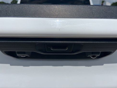 Certified 2024 Chevrolet Silverado 1500 LT w/ Z71 Off-Road Package image 7