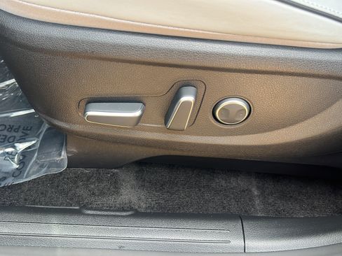 Used 2025 Hyundai Palisade SEL FWD image 18