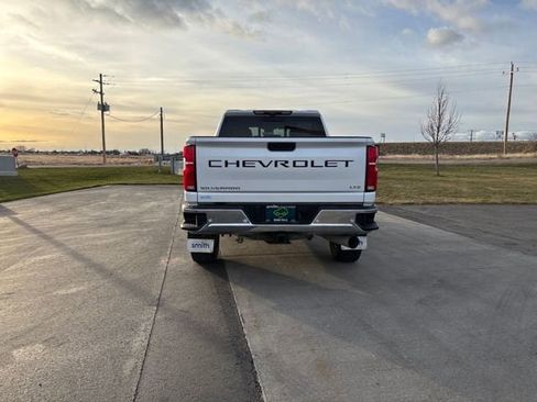 Used 2024 Chevrolet Silverado 3500 LTZ w/ LTZ Premium Package image 4