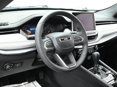 Used 2023 Jeep Compass Limited w/ Elite Group AWD/4WD image 15