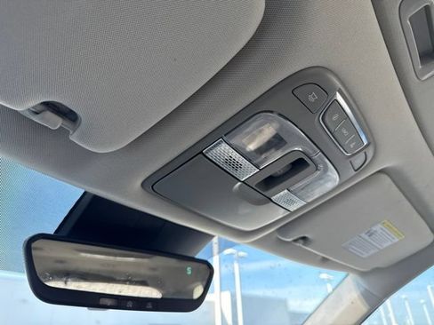 Used 2020 Kia Telluride S w/ S 8 Passenger Seating Package FWD image 19