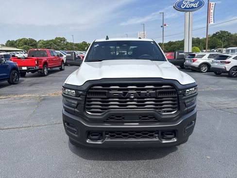 Used 2025 RAM 2500 Tradesman AWD/4WD image 3