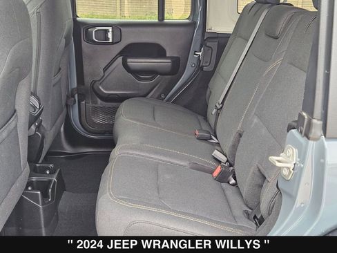 Used 2024 Jeep Wrangler Unlimited Sport AWD/4WD image 17