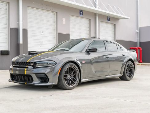 Used 2023 Dodge Charger Scat Pack image 3