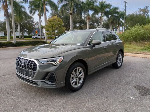 New 2025 Audi Q3 2.0T Premium image 8