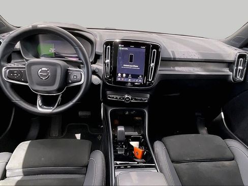 Used 2023 Volvo XC40 Recharge Ultimate AWD/4WD image 14