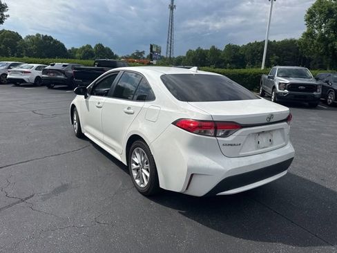 Used 2022 Toyota Corolla LE w/ LE Convenience Package FWD image 7