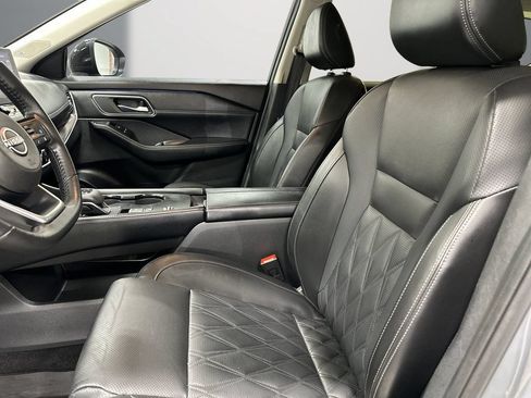 Used 2024 Nissan Rogue Platinum w/ Platinum Premium Package FWD image 14