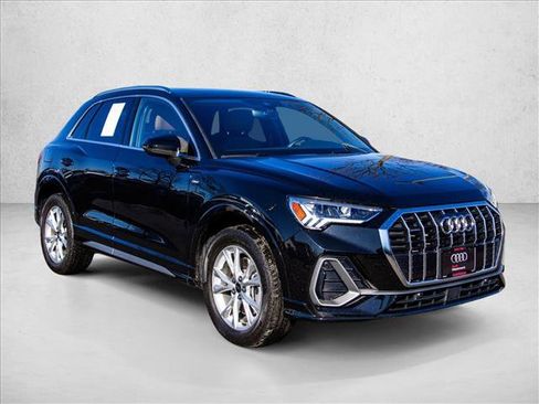Certified 2023 Audi Q3 2.0T Premium Plus w/ Premium Plus Package image 3