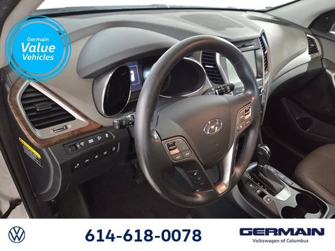 Used 2017 Hyundai Santa Fe Limited AWD/4WD image 16