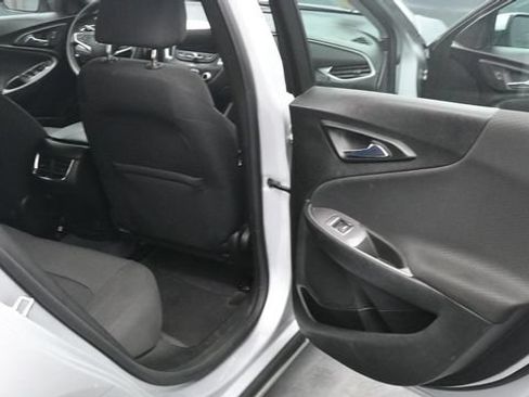 Used 2022 Chevrolet Malibu LT FWD image 16