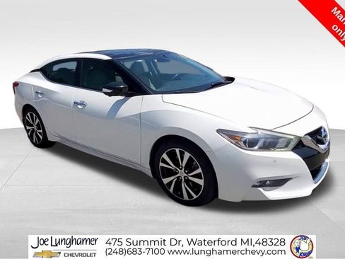 Used 2017 Nissan Maxima Platinum FWD image 2