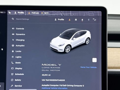 Used 2022 Tesla Model Y Long Range AWD/4WD image 39