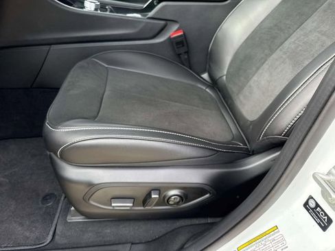 New 2025 Jeep Grand Cherokee L Altitude RWD image 11