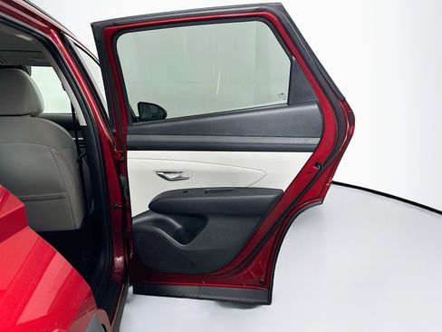 Used 2025 Hyundai Tucson SEL AWD/4WD image 29