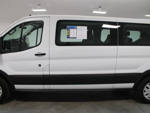 Used 2023 Ford Transit 350 XLT RWD image 6