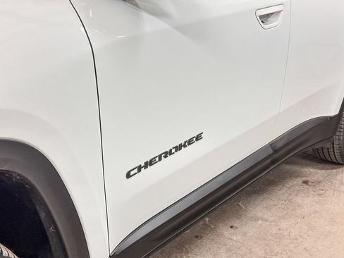 New 2026 Jeep Cherokee Laredo AWD/4WD image 17