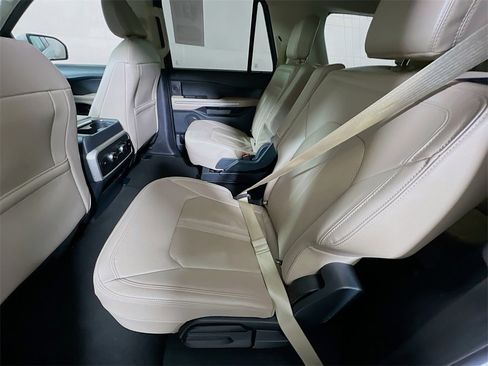 Used 2024 Ford Expedition Max Limited image 24