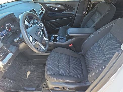 Used 2023 GMC Terrain SLE w/ Driver Convenience Package image 17