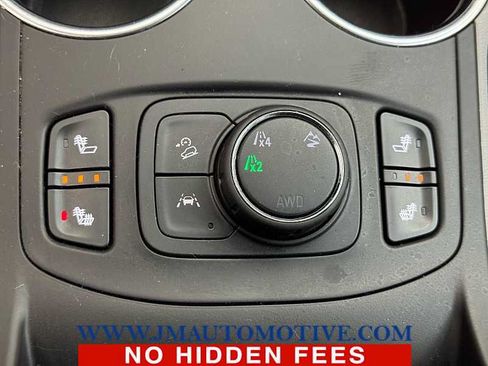 Used 2024 GMC Terrain SLT AWD/4WD image 32